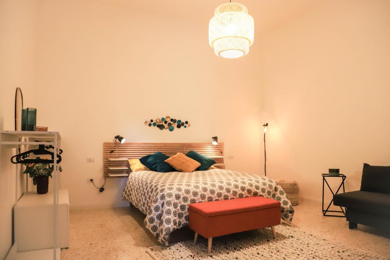 Le Scalette A Santa Chiara Apartment Naples Luaran gambar