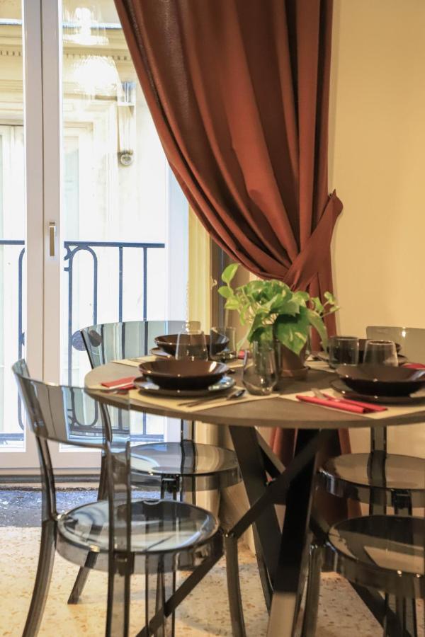 Le Scalette A Santa Chiara Apartment Naples Luaran gambar
